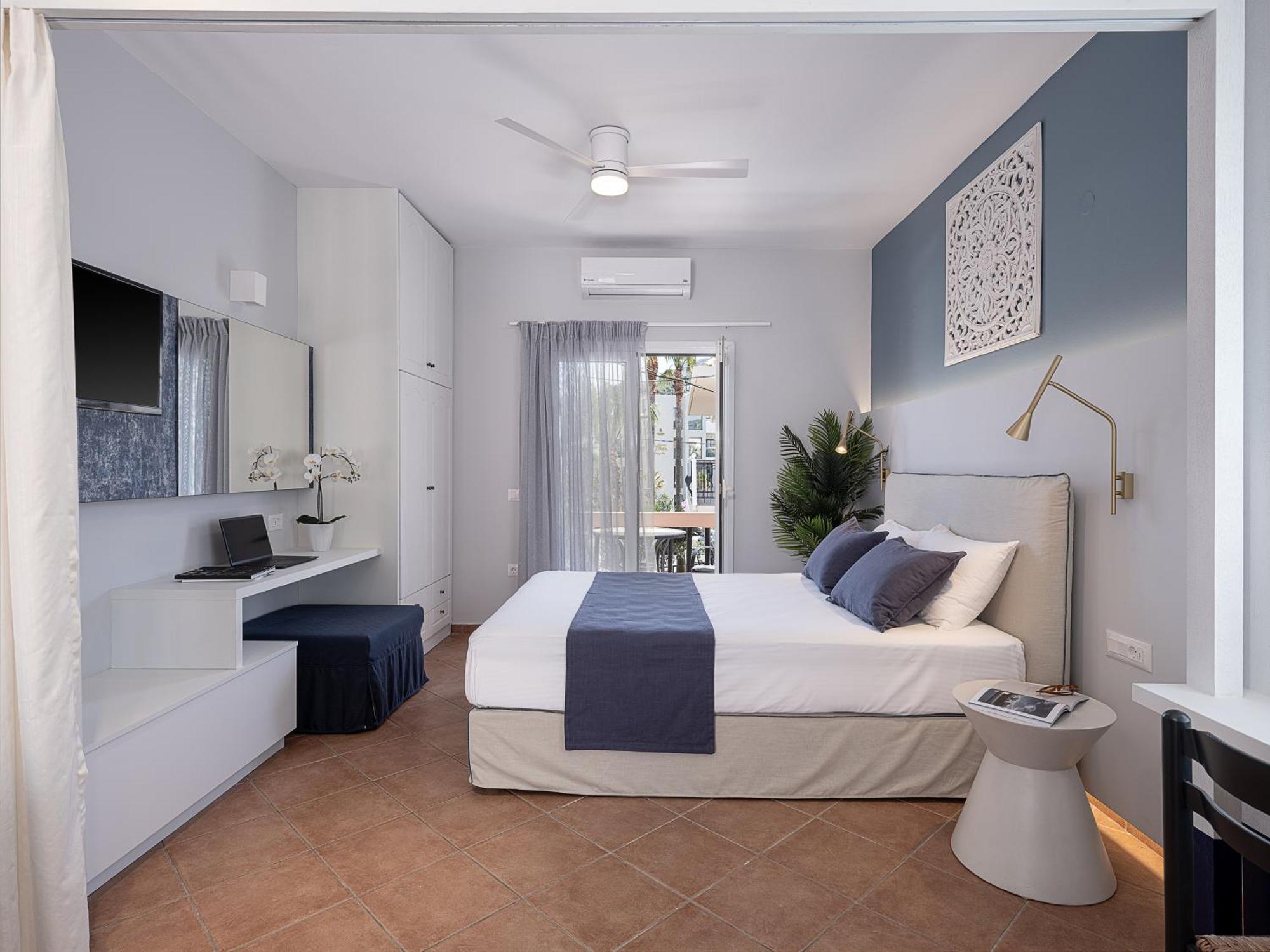 Elena Seafront Luxury Apartments Almirida Buitenkant foto