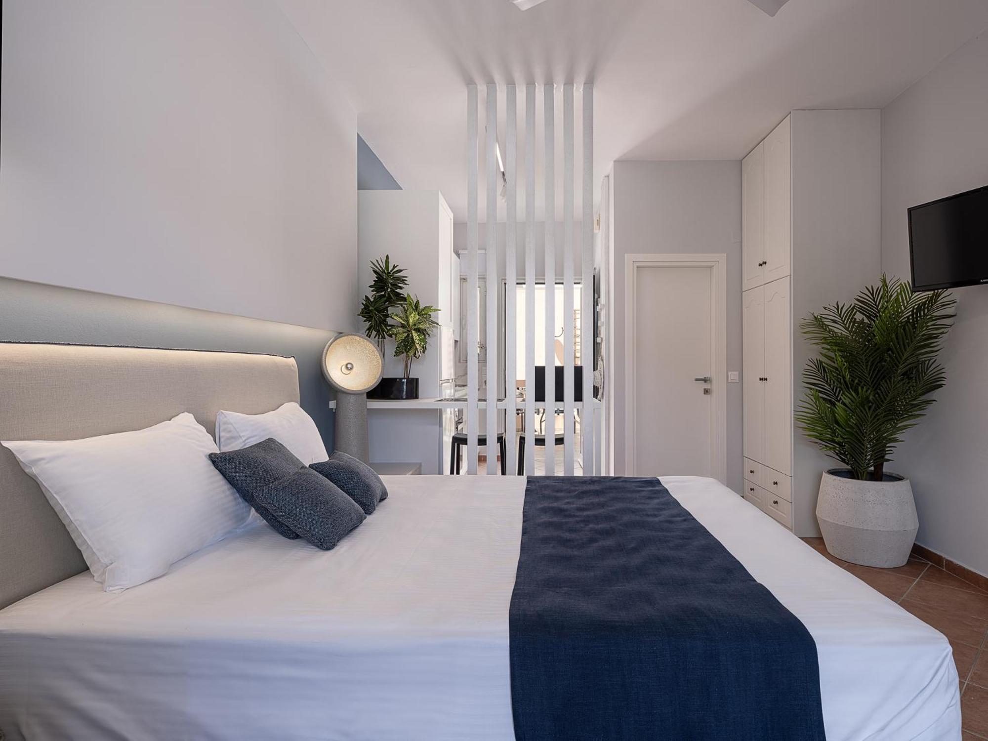 Elena Seafront Luxury Apartments Almirida Buitenkant foto